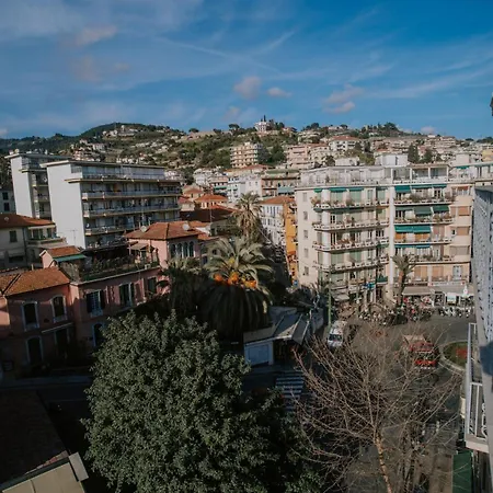 Appartamento Carlo's Cl02 - La In Centro Da Giacomo Sanremo